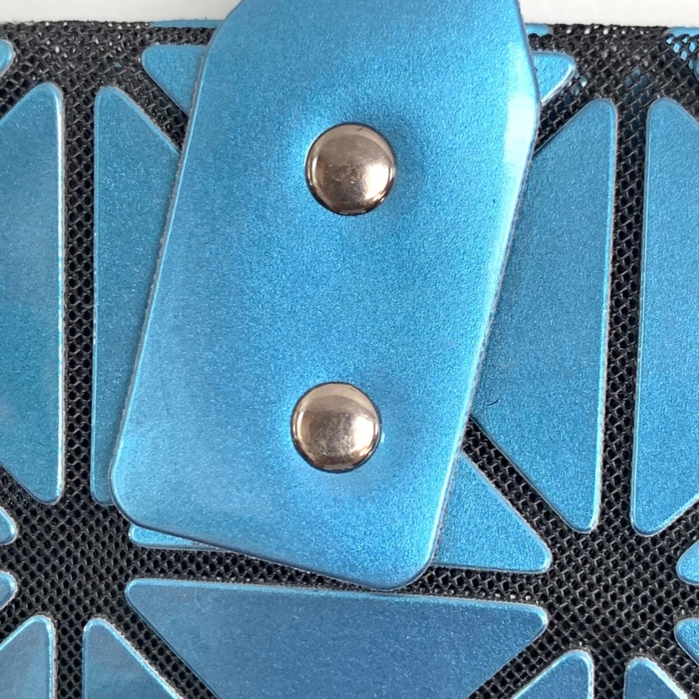 Vinyl Lucent Triangular Geometric Metallic Tote B… - image 8